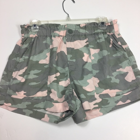 aerie Pants - Aerie camouflage shorts size medium